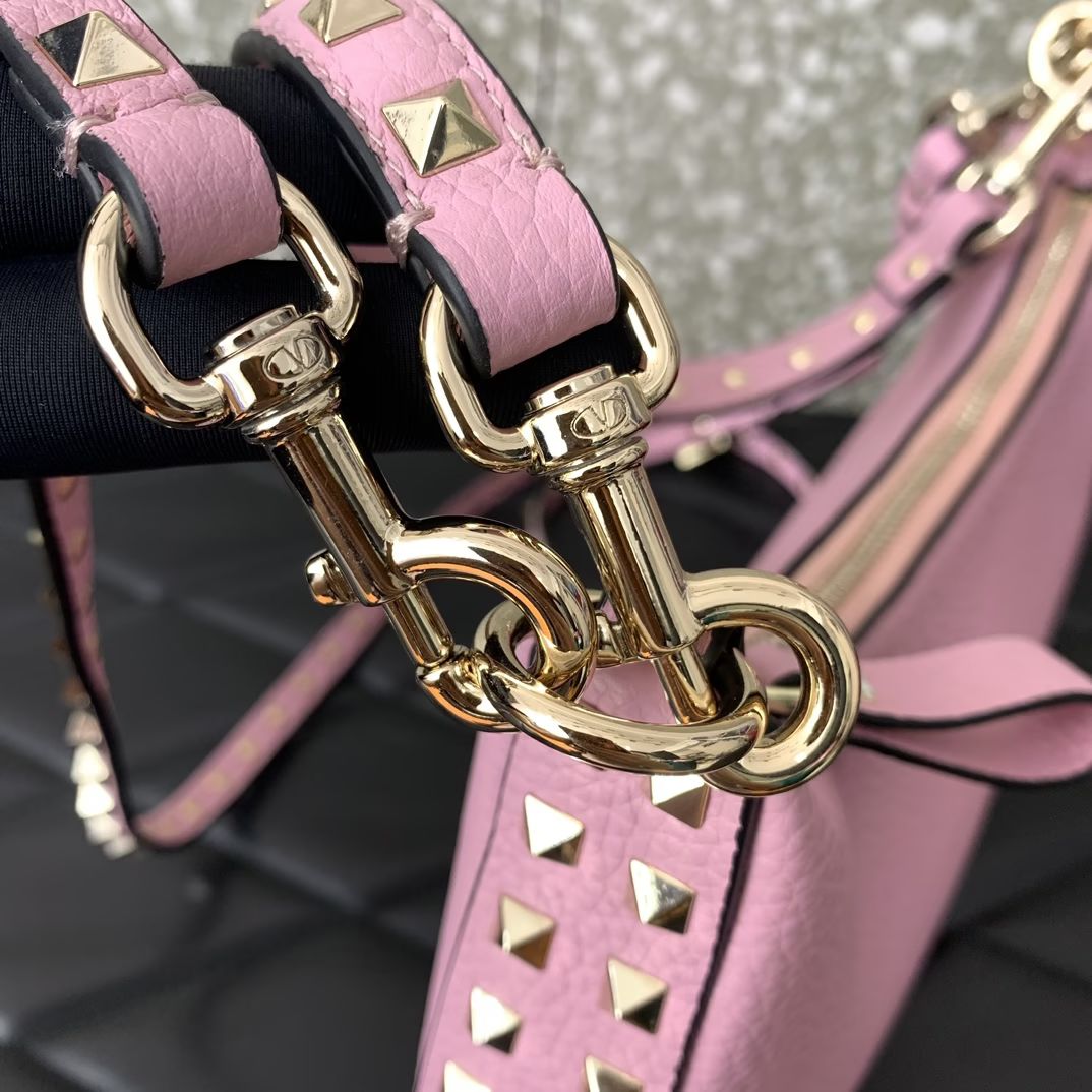 Valentino Garavani Rockstud Small Hobo Bag in Pink Grainy Calfskin